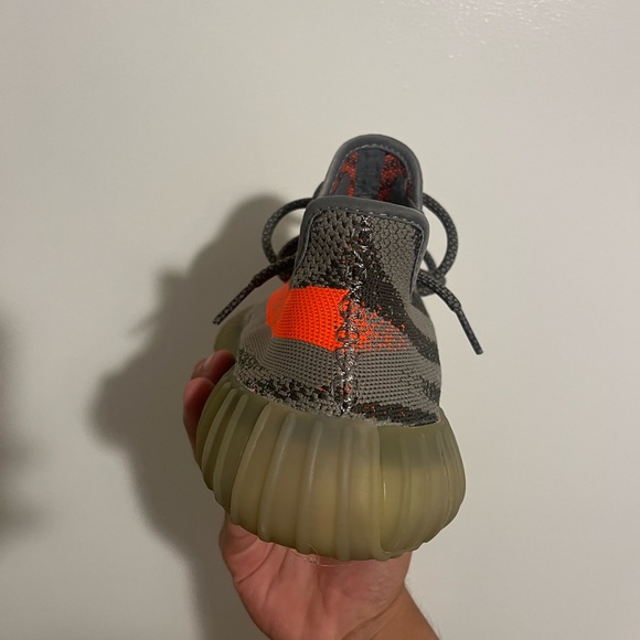 ADIDAS YEEZY BOOST 350 BELUGAS SIZE 12 MENS - Picture 4 of 11